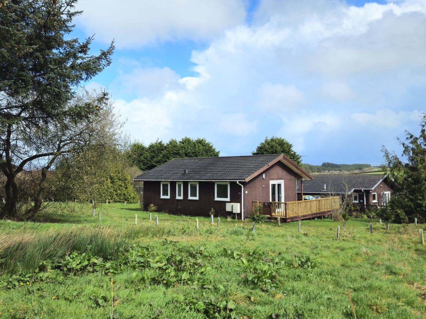 A wooden lodge on a sunny day